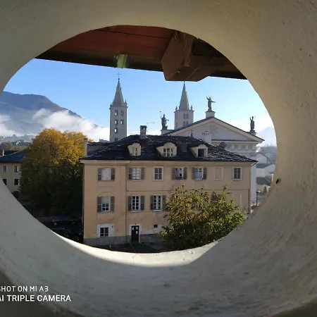 Un Oeil Sur La Cathedrale Apartman