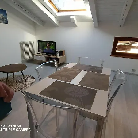 Un Oeil Sur La Cathedrale