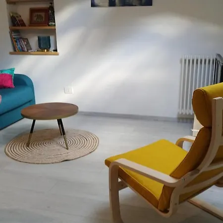 Un Oeil Sur La Cathedrale Αόστα