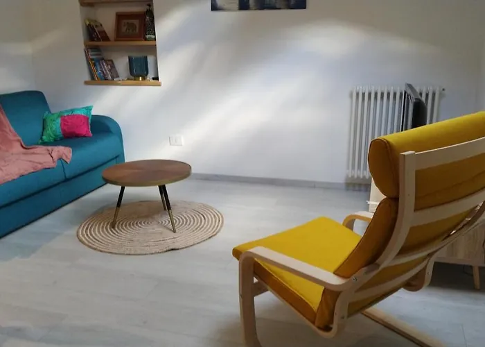 Un Oeil Sur La Cathedrale Aosta